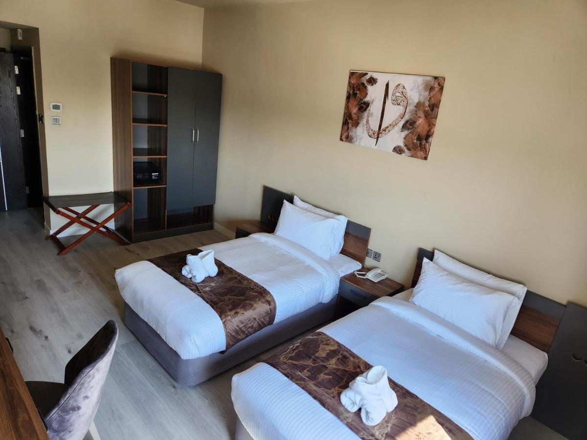 The Saj Hotel Аджман Екстериор снимка